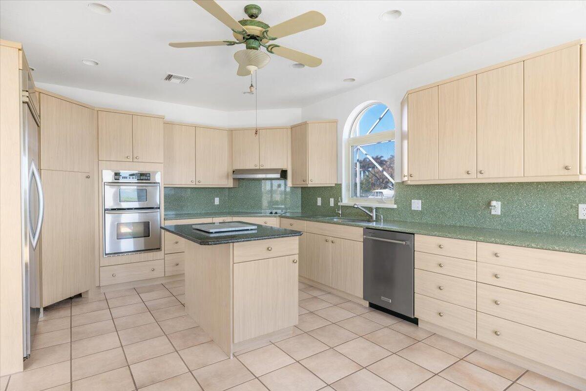 2 Seahorse Lane, Vero Beach, FL 32960 photo 22