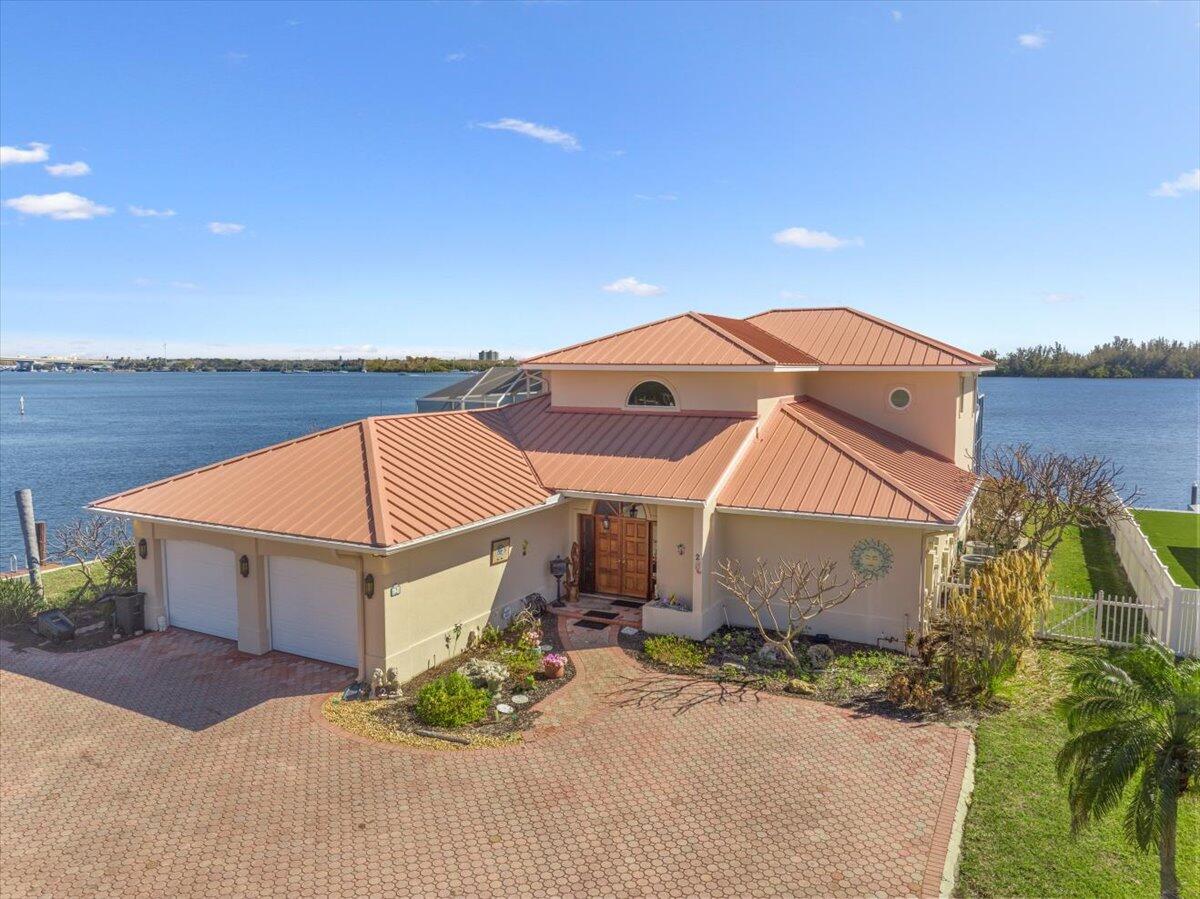 2 Seahorse Lane, Vero Beach, FL 32960 photo 5