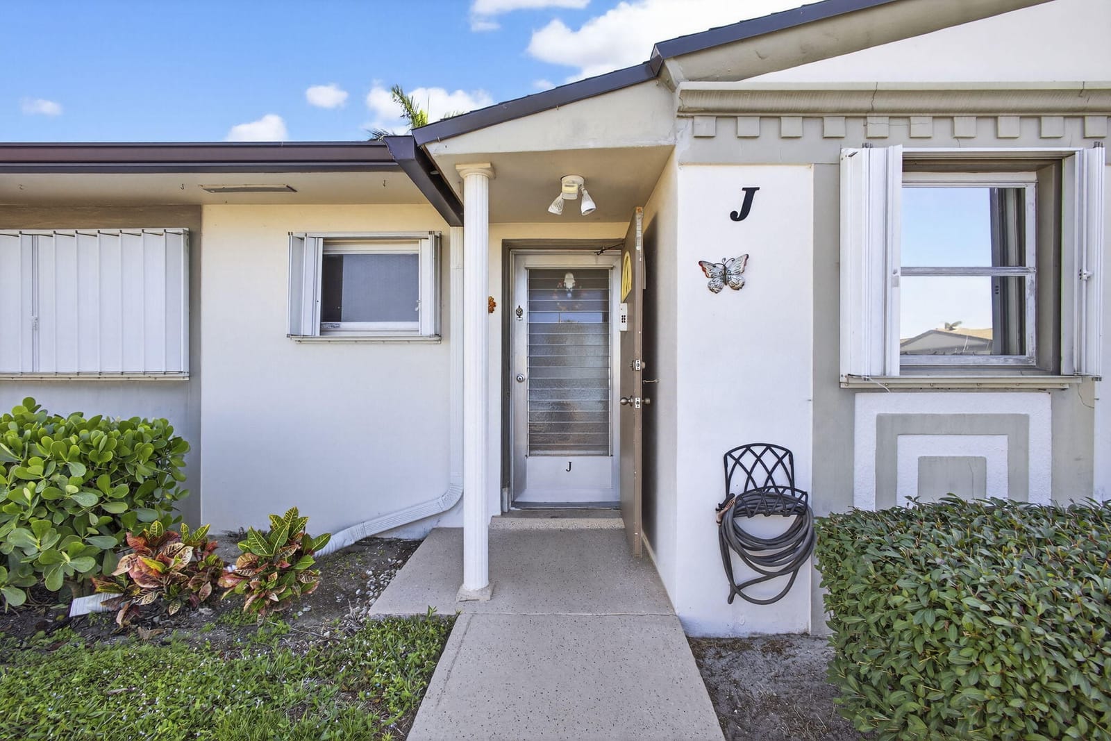 2843 Crosley Drive W J — photo 1