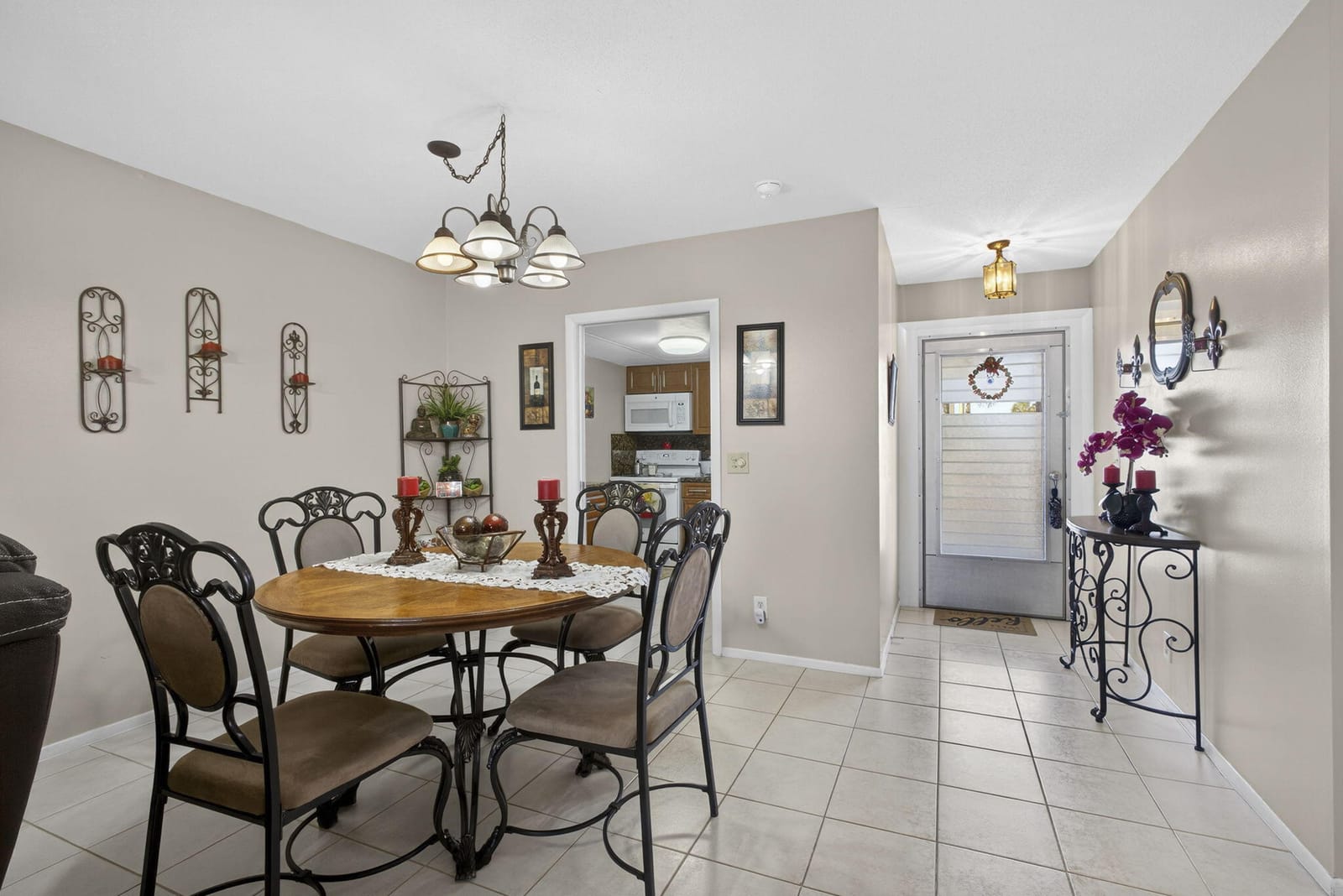 2843 Crosley Drive W J — photo 7