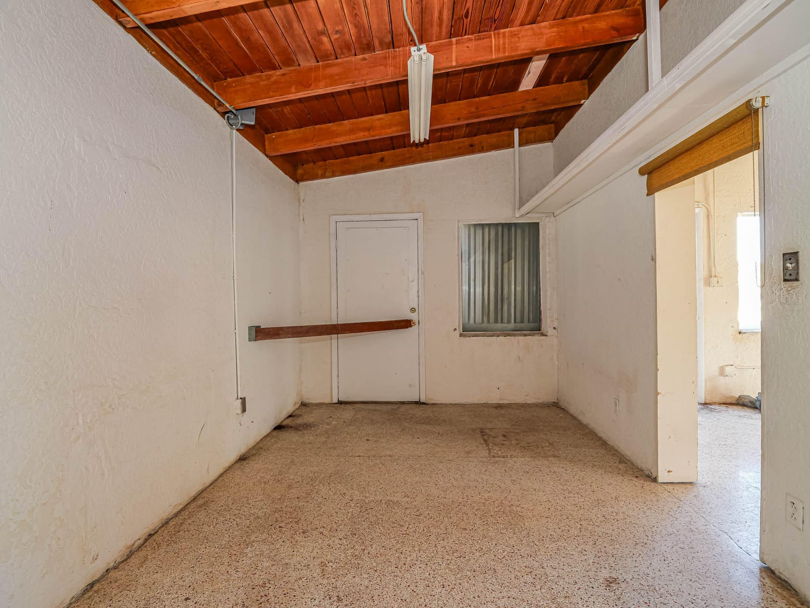 2814 S Harbor City Boulevard — photo 9