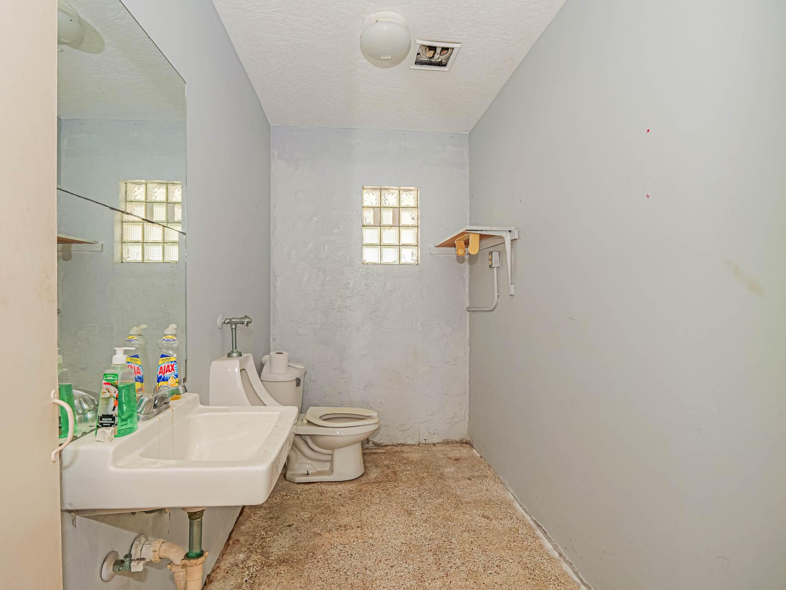 2814 S Harbor City Boulevard — photo 10