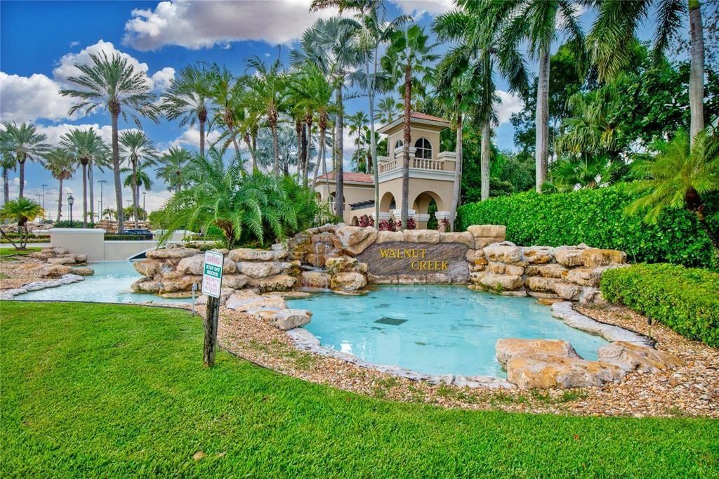 1858 NW 74th Way, Pembroke Pines, FL 33024