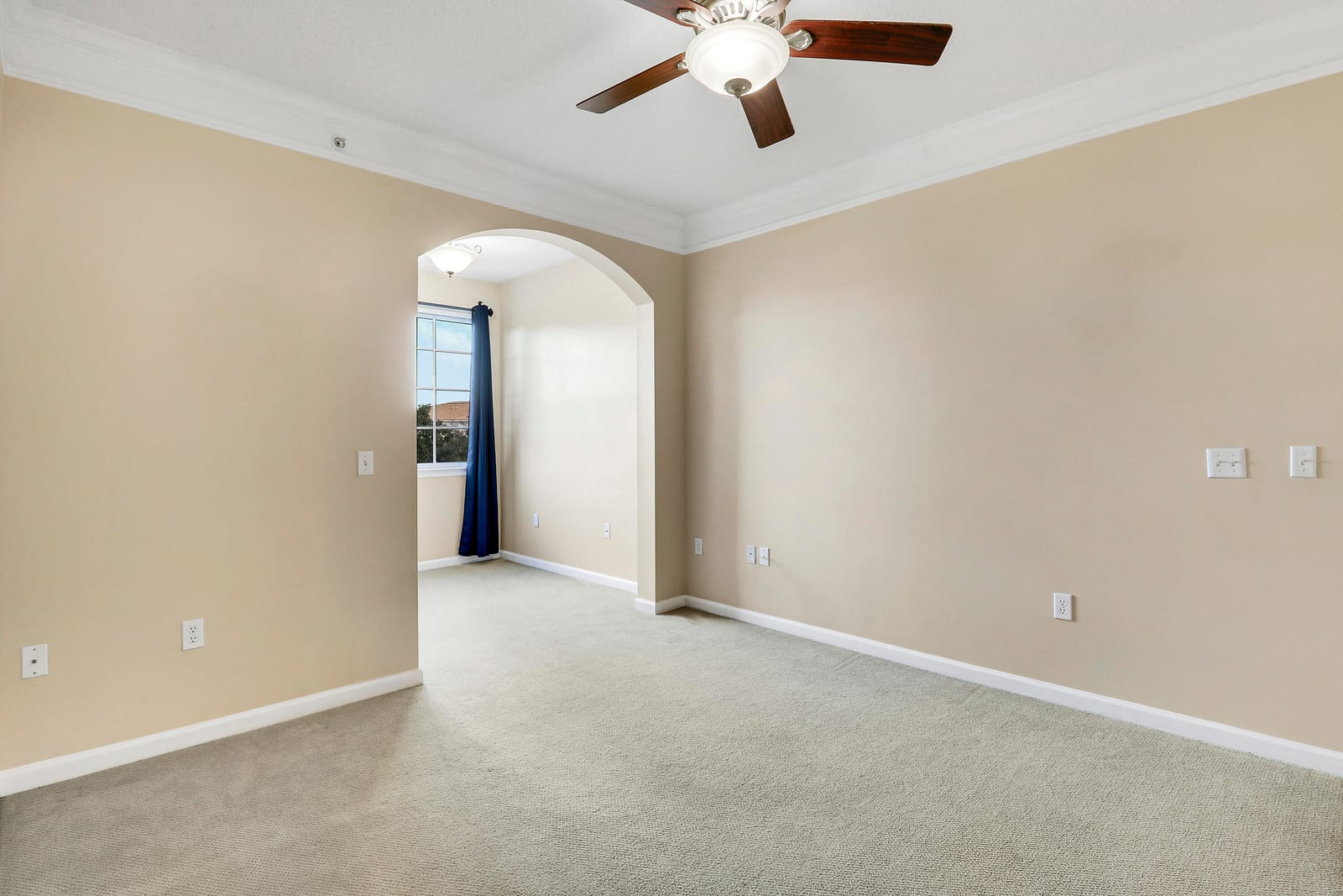 2309 Myrtlewood Circle E 2309 — photo 4