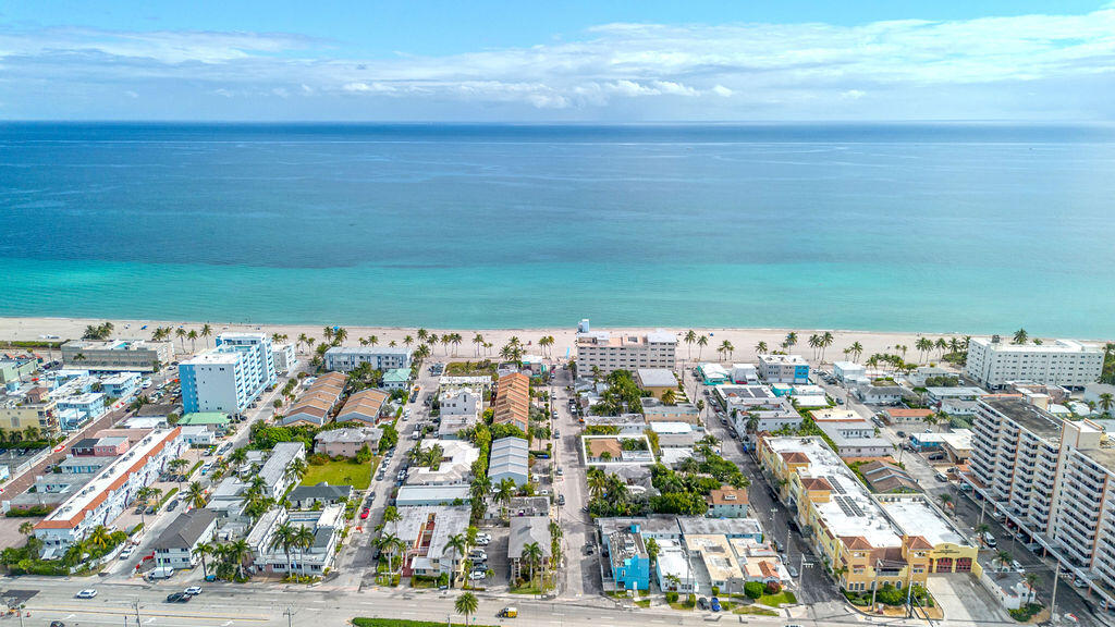 334 Oregon Street, Hollywood, FL 33019, Hollywood