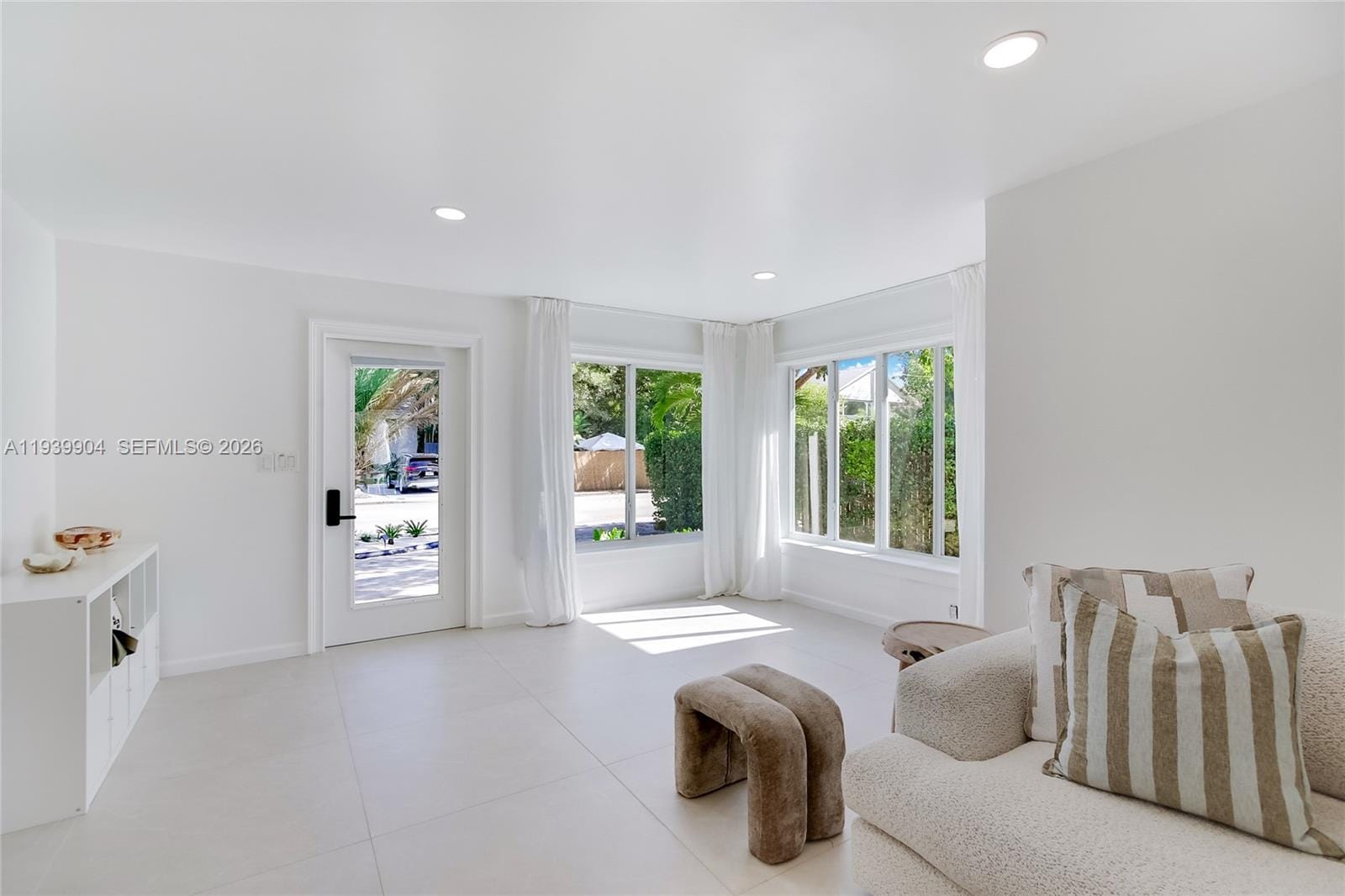 617 SW 5th Avenue — photo 4