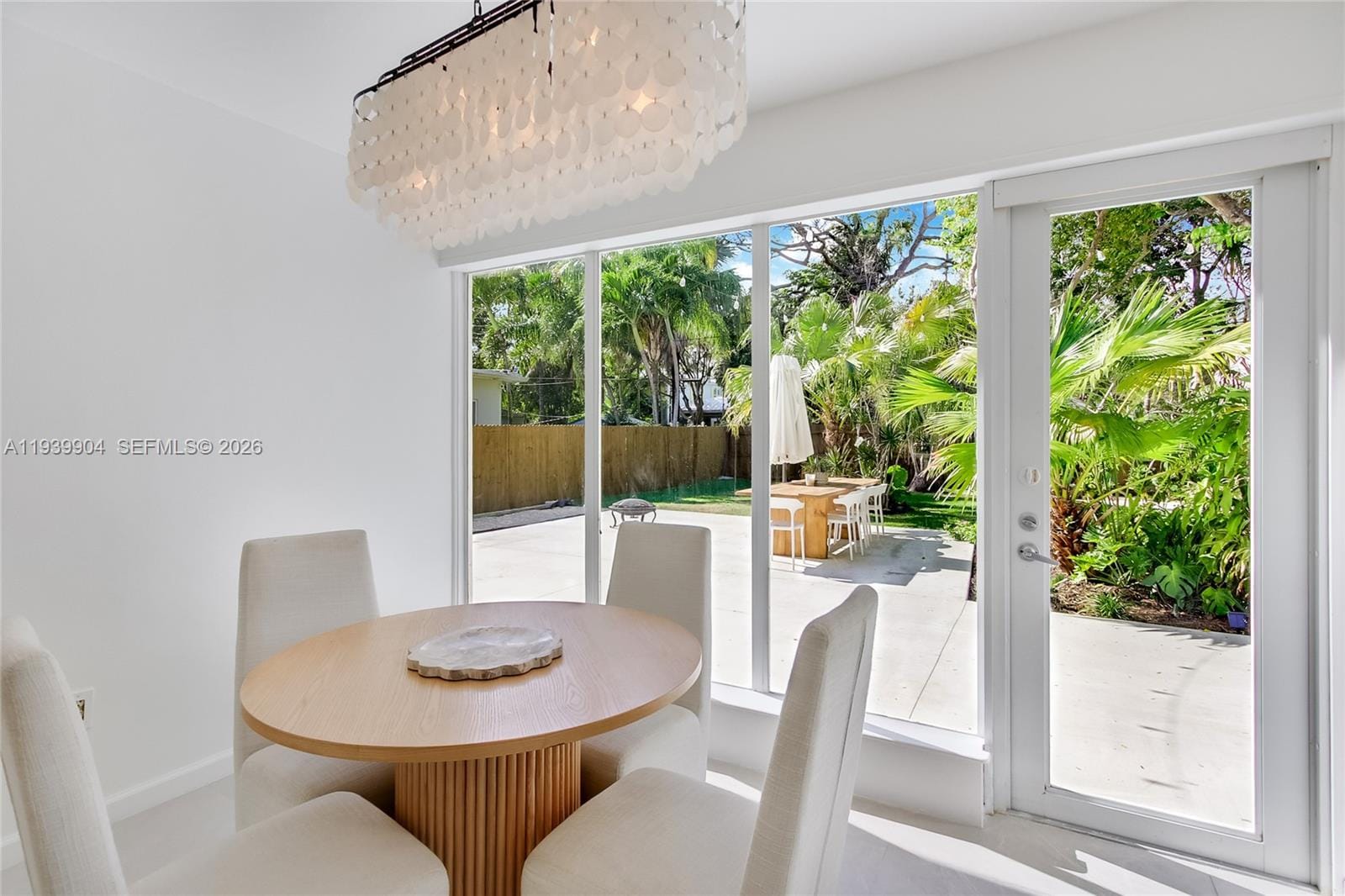 617 SW 5th Avenue — photo 5