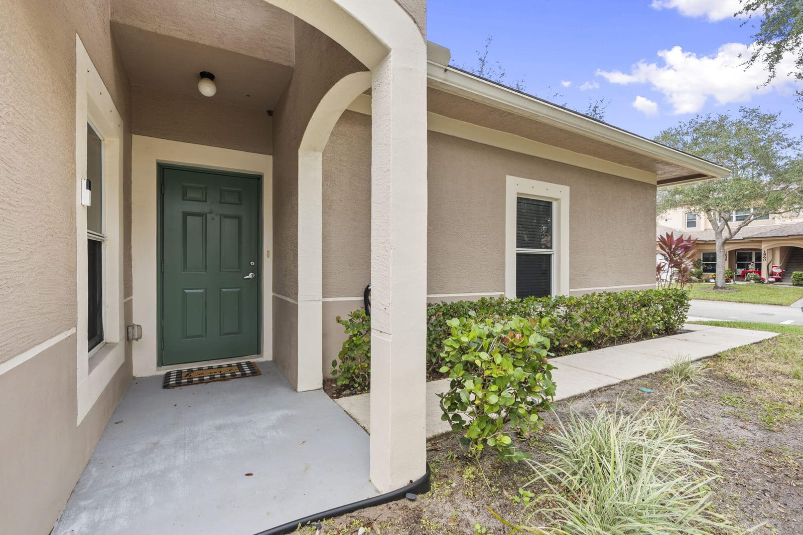 1863 S Dovetail Drive B1 — photo 4