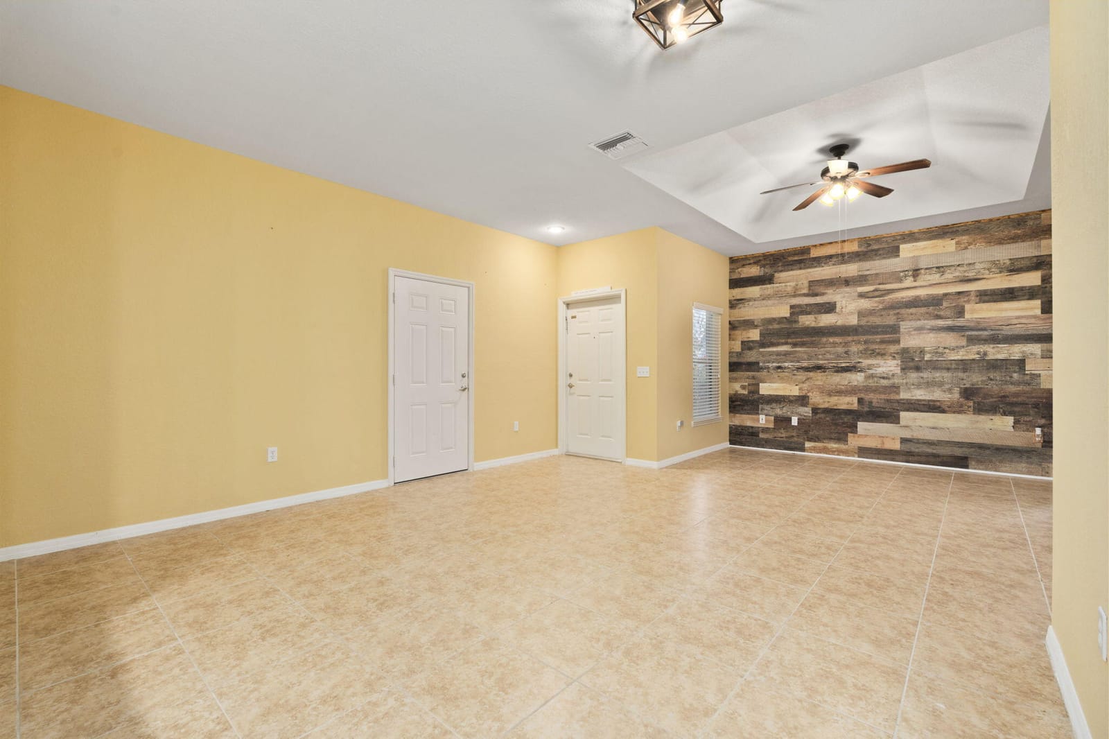 1863 S Dovetail Drive B1 — photo 6