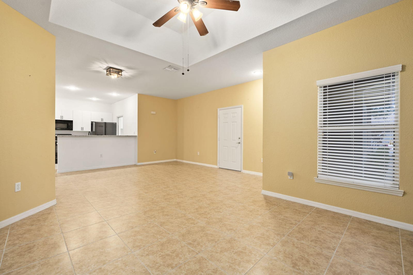 1863 S Dovetail Drive B1 — photo 8