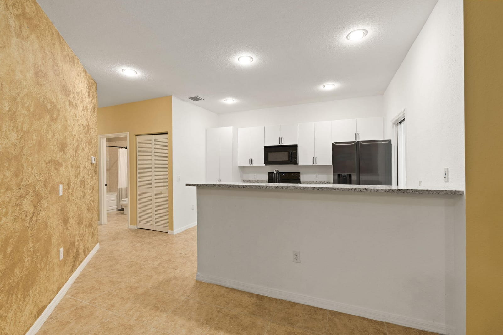 1863 S Dovetail Drive B1 — photo 10