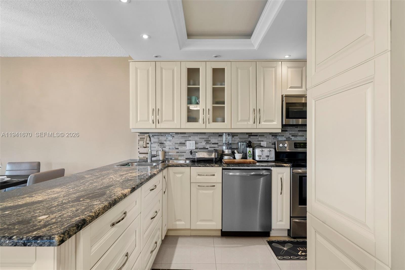 4030 W Palm Aire Drive 408 — photo 6