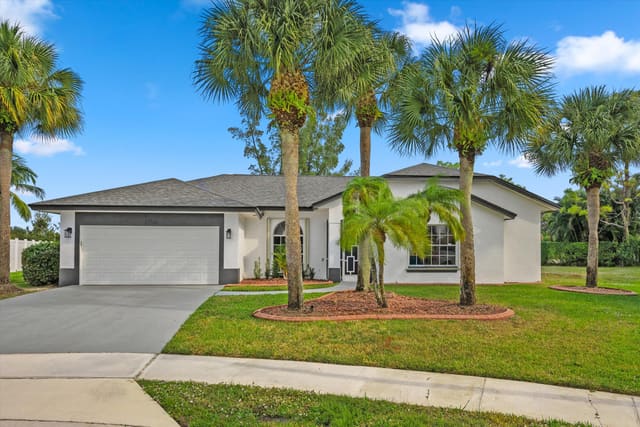 104 Greenwood Place, Royal Palm Beach, FL 33411