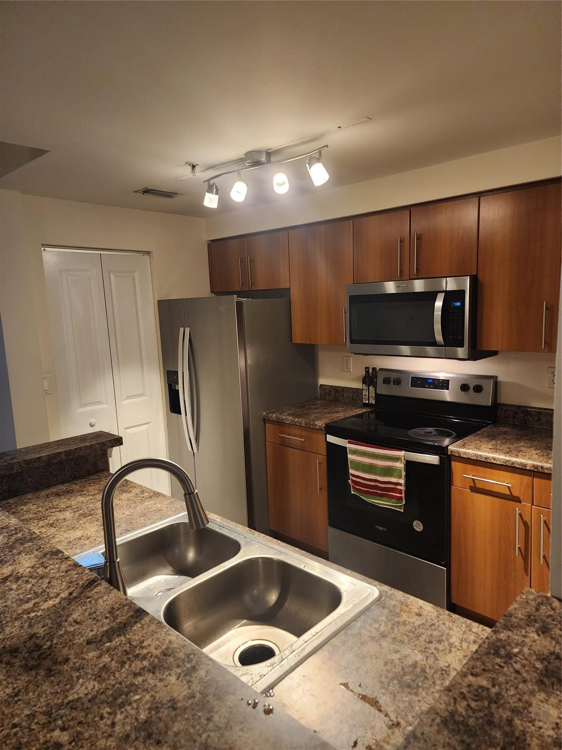 5880 W Sample Road 206, Coral Springs, FL 33067, Coral Springs