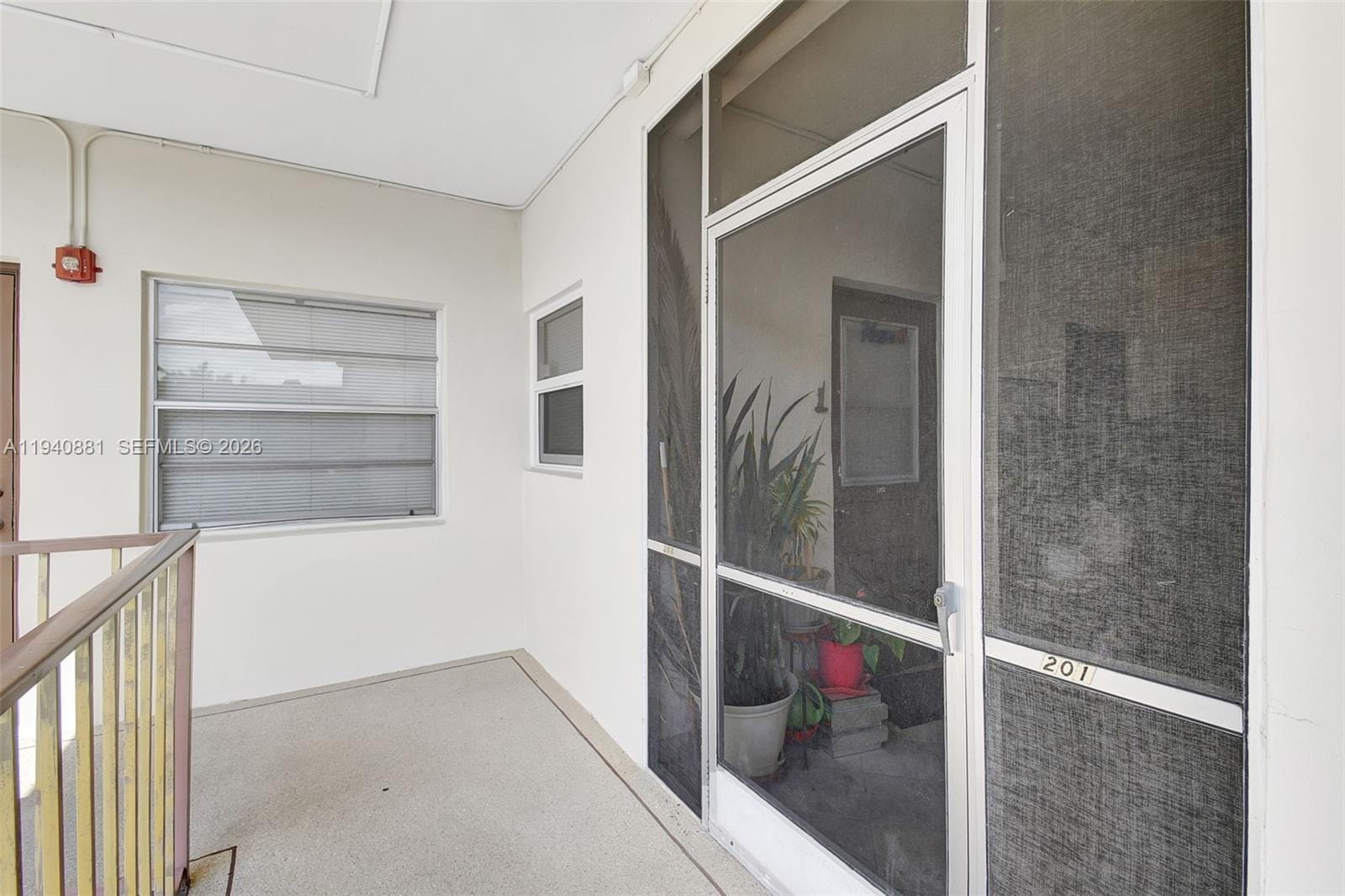 415 NE 2nd Street 201, Hallandale Beach, FL 33009 photo 2