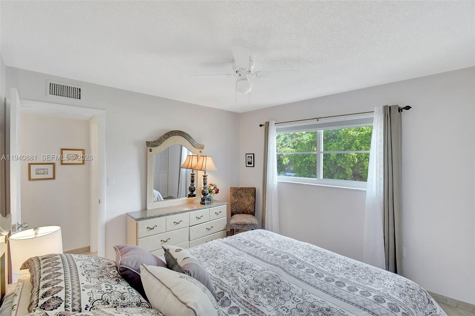 415 NE 2nd Street 201, Hallandale Beach, FL 33009 photo 27