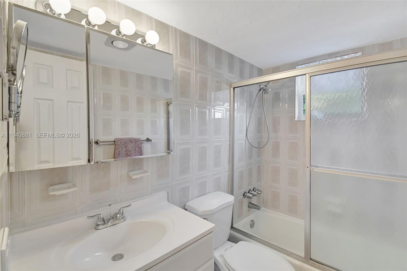 415 NE 2nd Street 201, Hallandale Beach, FL 33009 photo 29