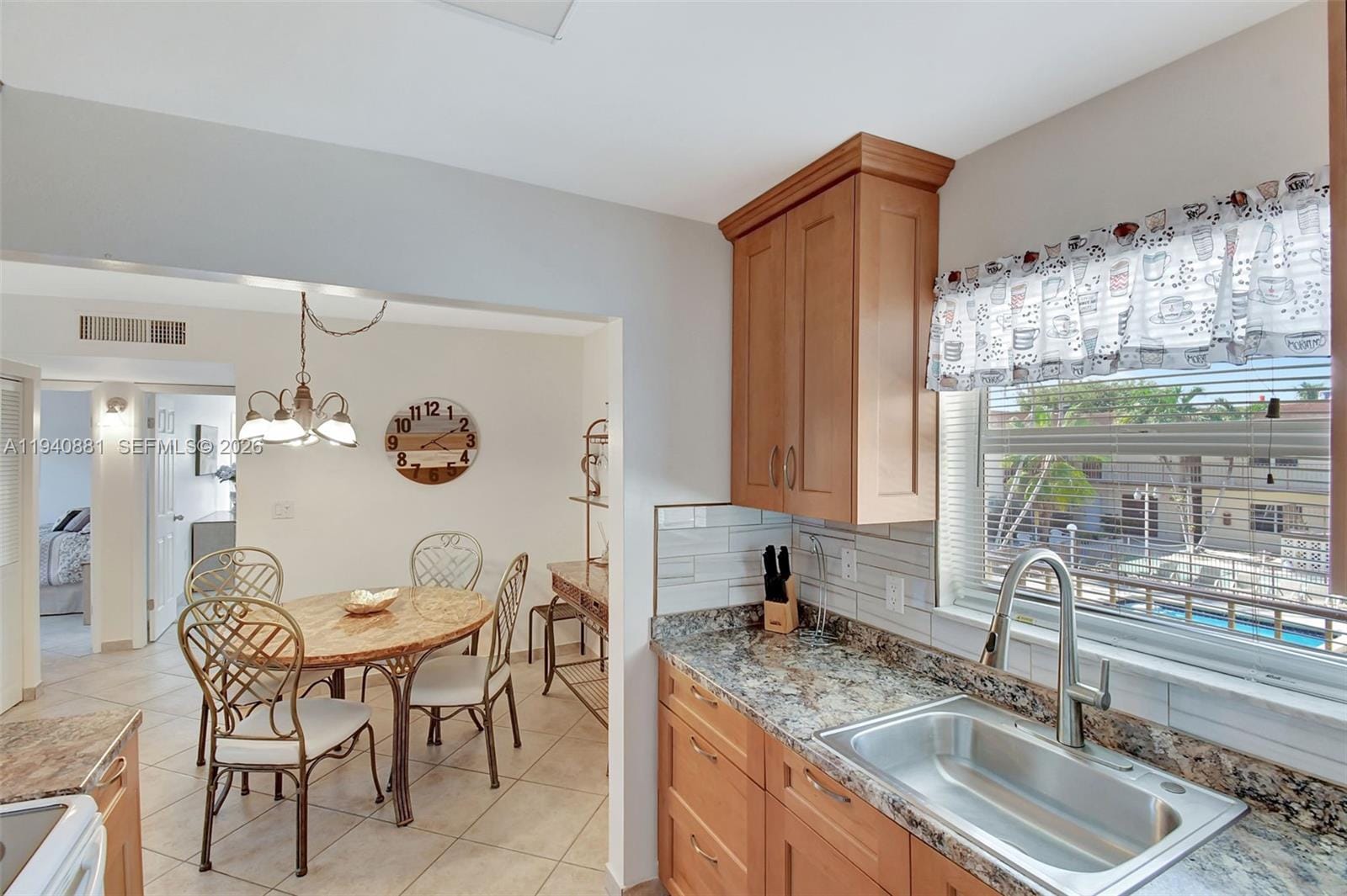 415 NE 2nd Street 201, Hallandale Beach, FL 33009 photo 6