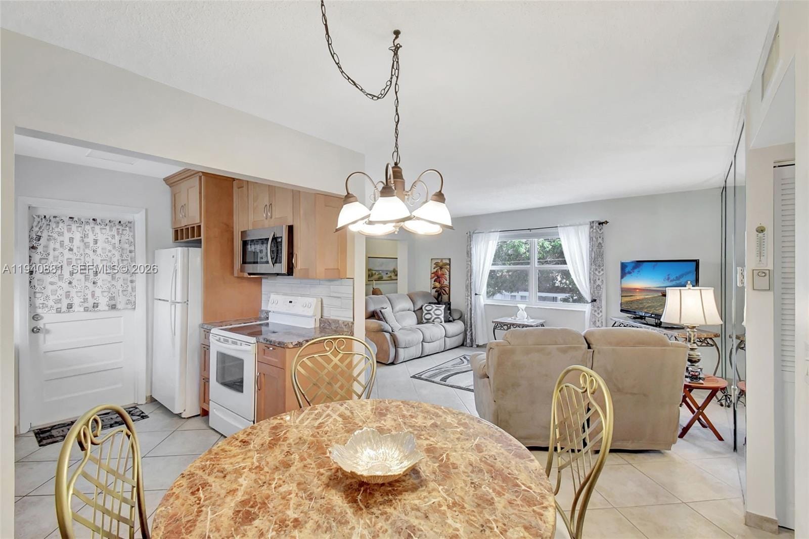 415 NE 2nd Street 201, Hallandale Beach, FL 33009 photo 9