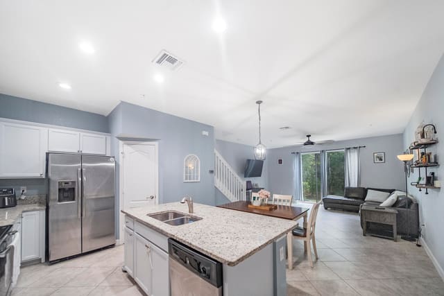 3083 SW Otter Lane, Stuart, FL 34997