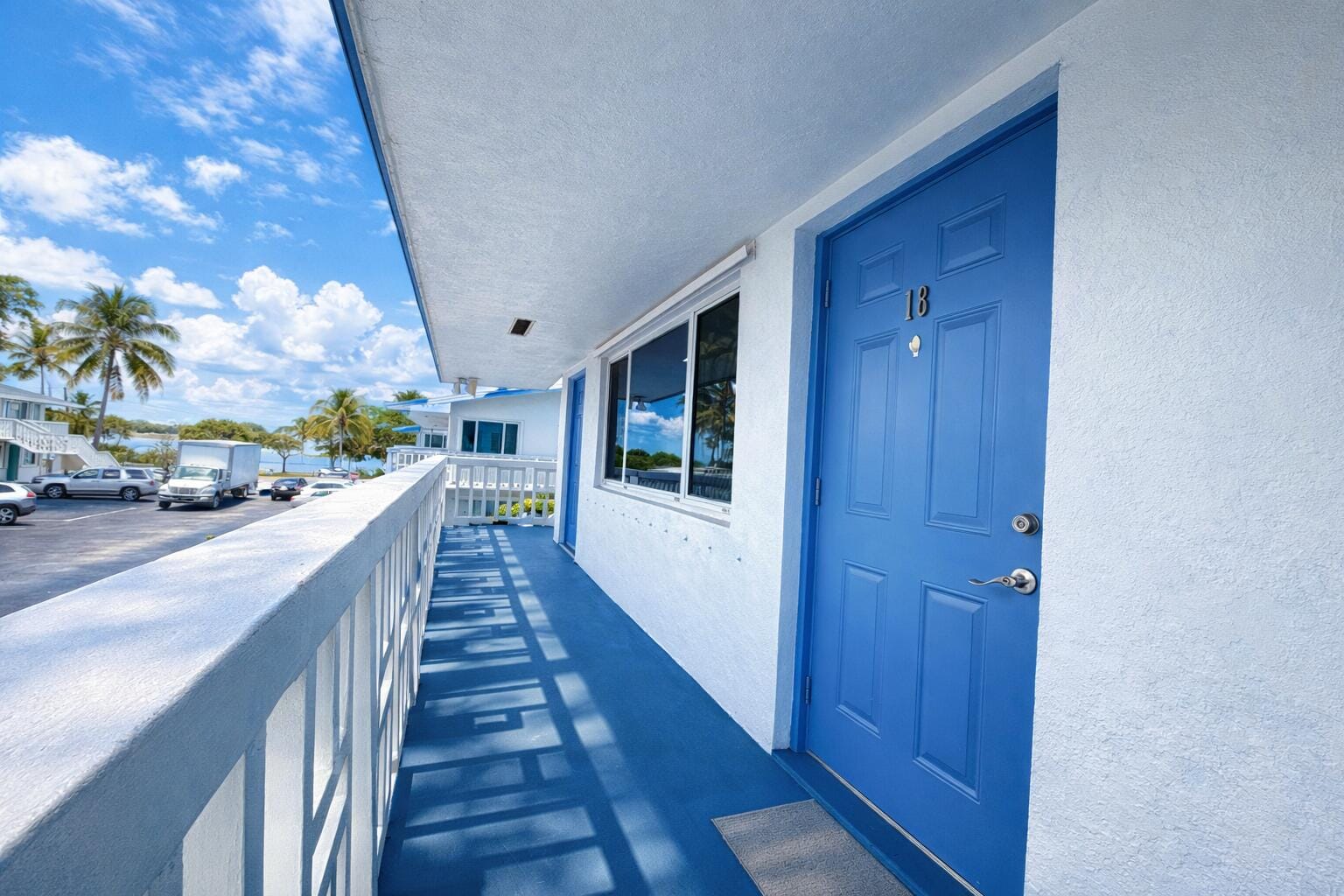 1950 Lake Osborne Drive 18 — photo 2
