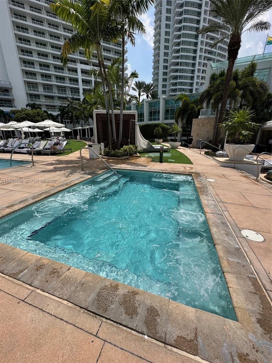 4401 Collins Avenue 1817, Miami Beach, FL 33140 photo 23