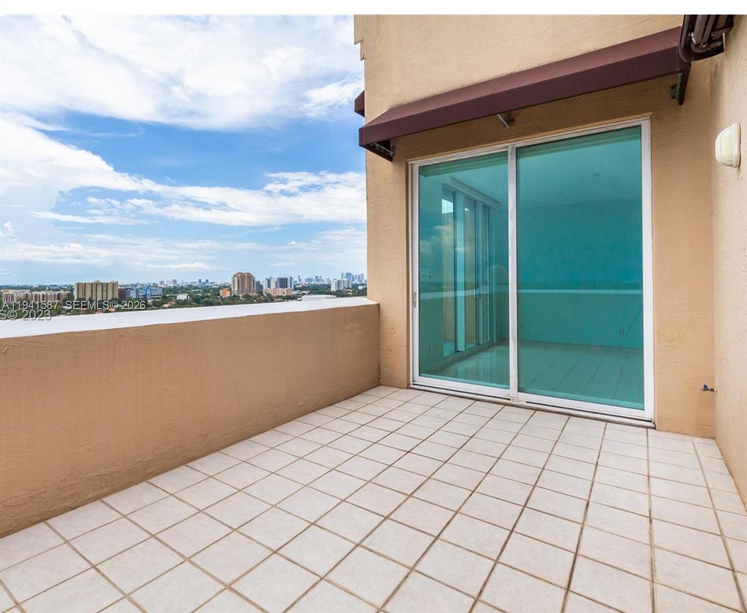 2665 SW 37th Avenue 1610, Miami, FL 33133 photo 2