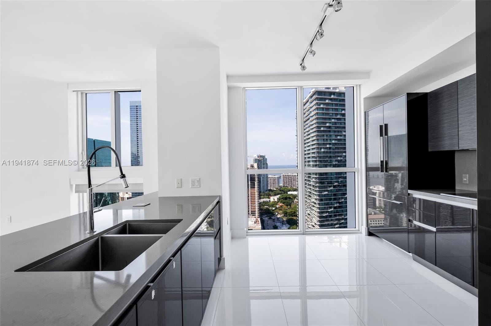 1080 Brickell Avenue 3900-3901 — photo 4