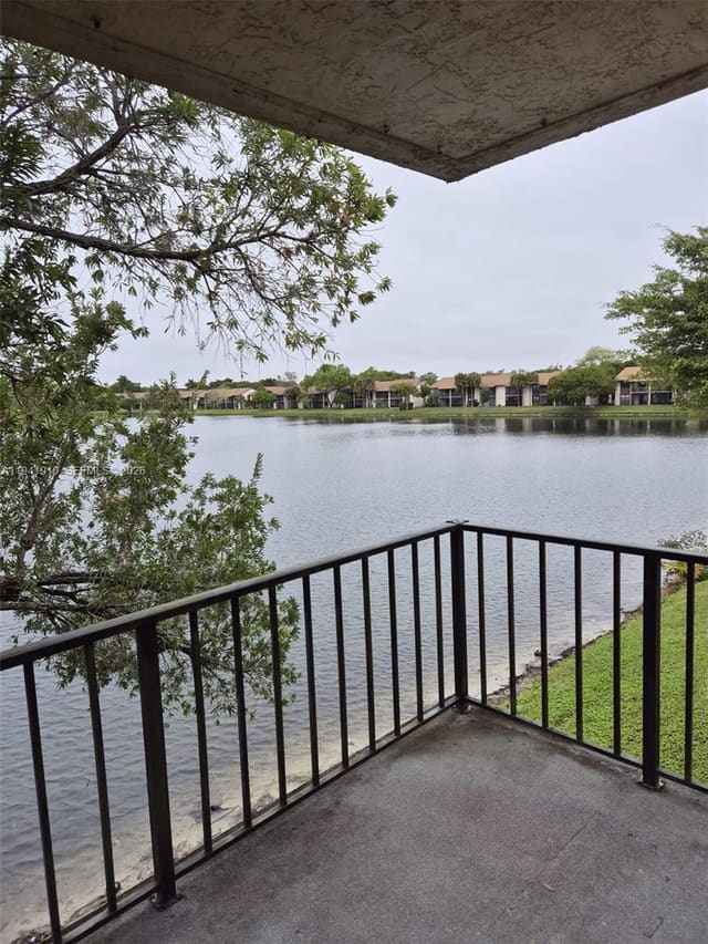 3711 NW 95th Terrace 1121, Welleby Townhome, Sunrise, FL