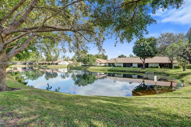 3256 S Carambola Circle S 3256, sold in Tartan Coconut Creek Phas, Coconut Creek, FL