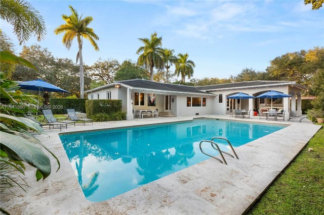 1901 Country Club Prado, Coral Gables, FL 33134