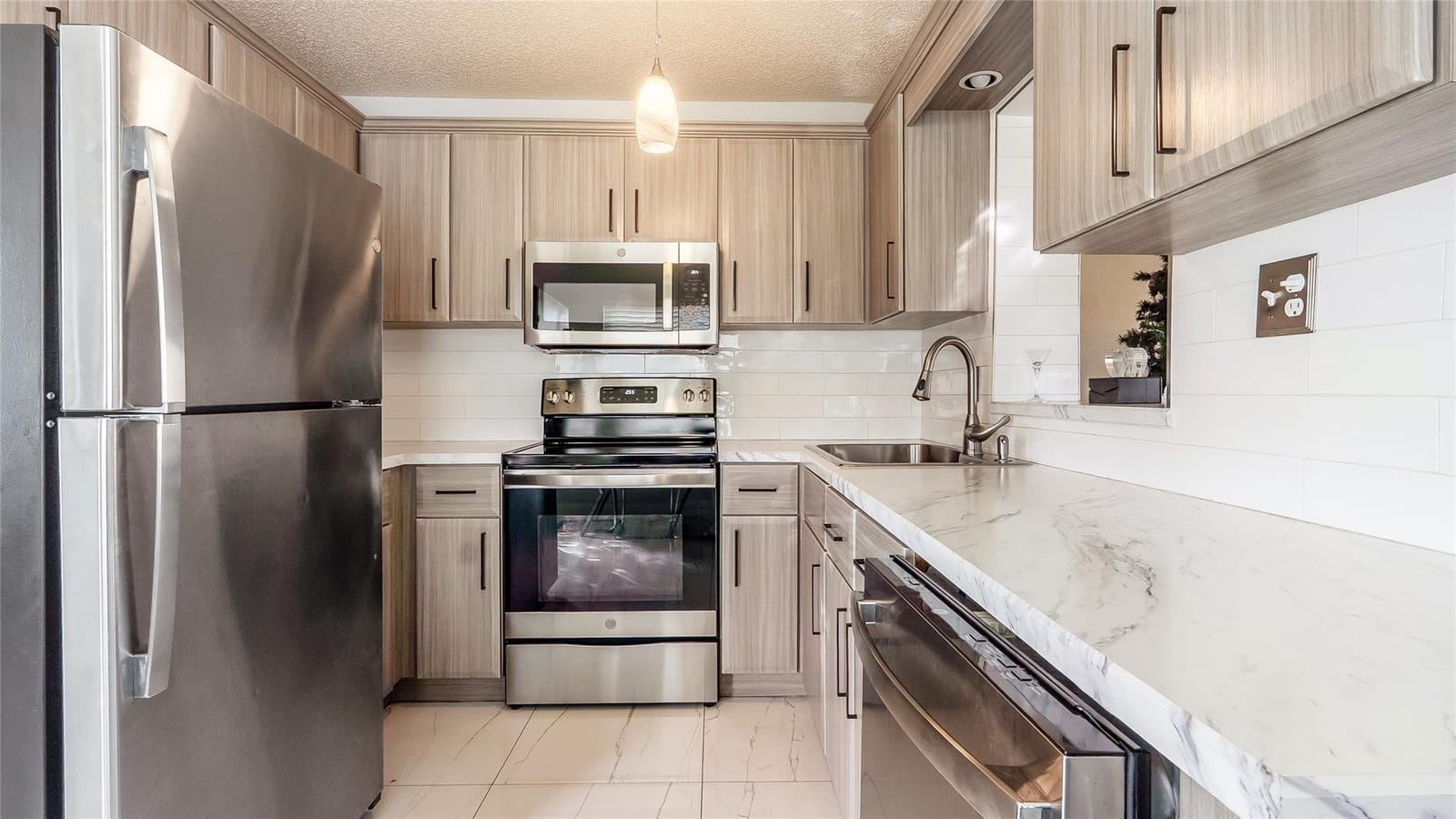 2711 NW 24th Court, Fort Lauderdale, FL 33311 photo 15