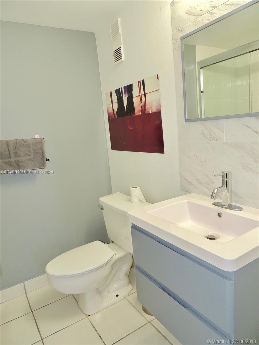 710 Washington Avenue 522, Miami Beach, FL 33139 photo 13