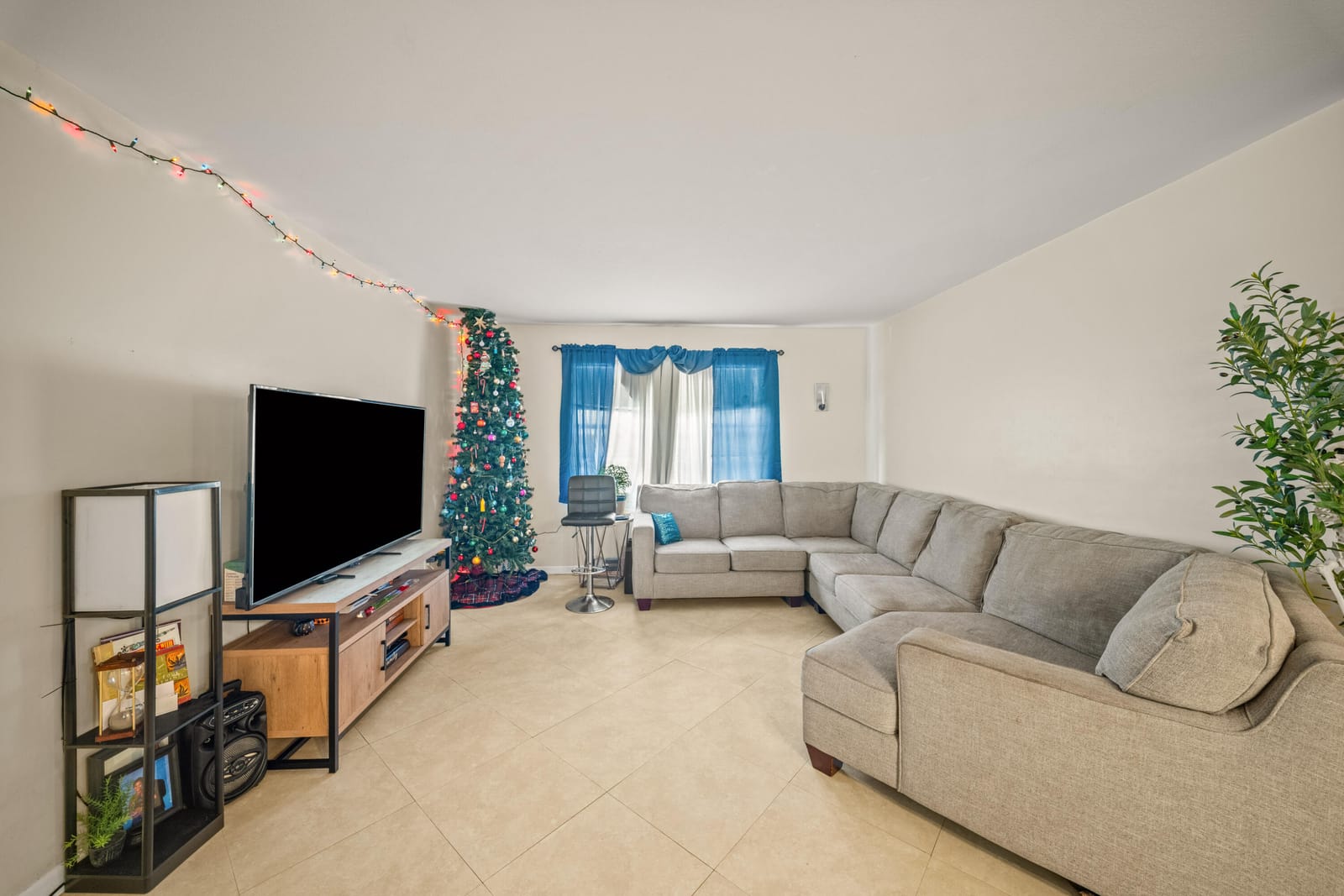 4528 SW 54th Street 302-B, Dania Beach, FL 33314 photo 18