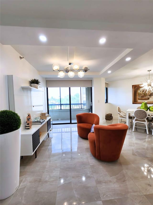 6463 La Costa Drive 301, Boca Raton, FL 33433