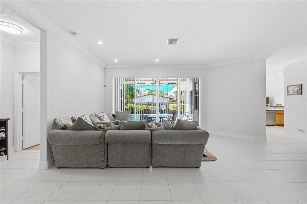 517 SE 7th Avenue, Deerfield Beach, FL 33441 photo 3