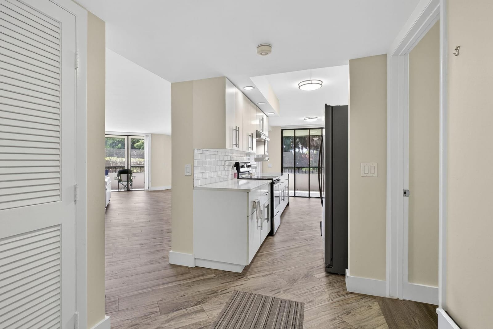 4770 Fountains Drive 104 — photo 10