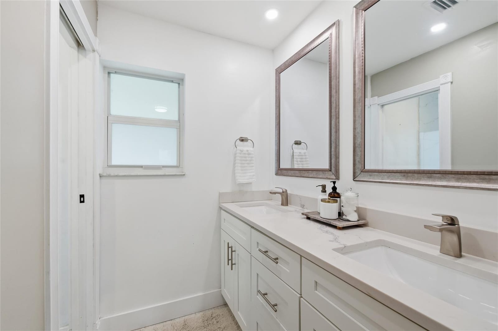8340 SW 27th Place — photo 12