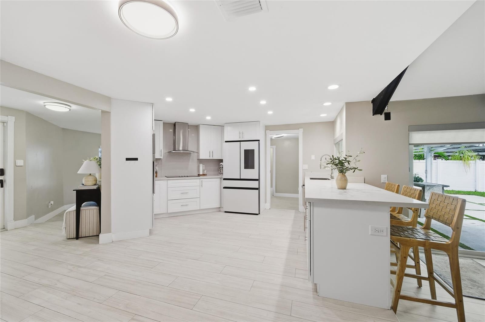 8340 SW 27th Place — photo 3