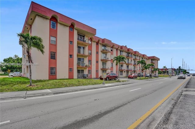 6820 W Flagler Street 202, sold in Madrid Terrace, Miami, FL