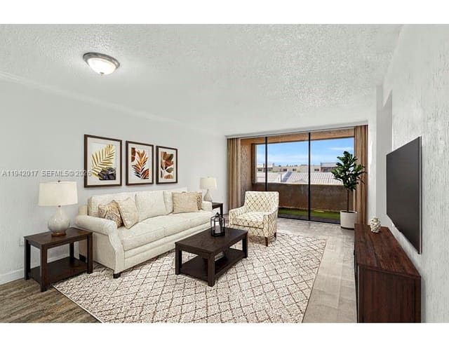 10400 SW 108 Avenue A413, Miami, FL 33176