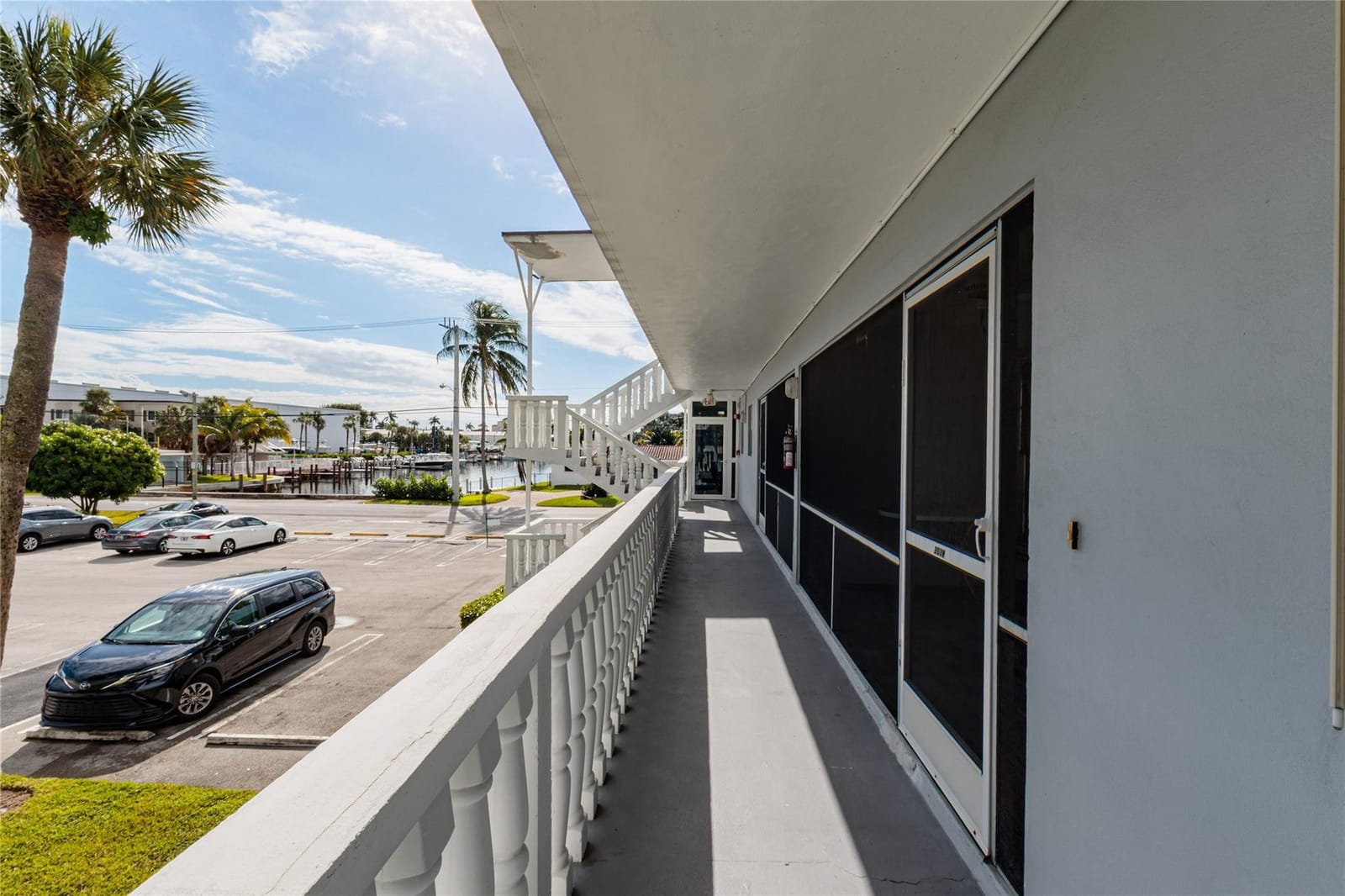 490 SE 19th Avenue 203, Pompano Beach, FL 33060 photo 2