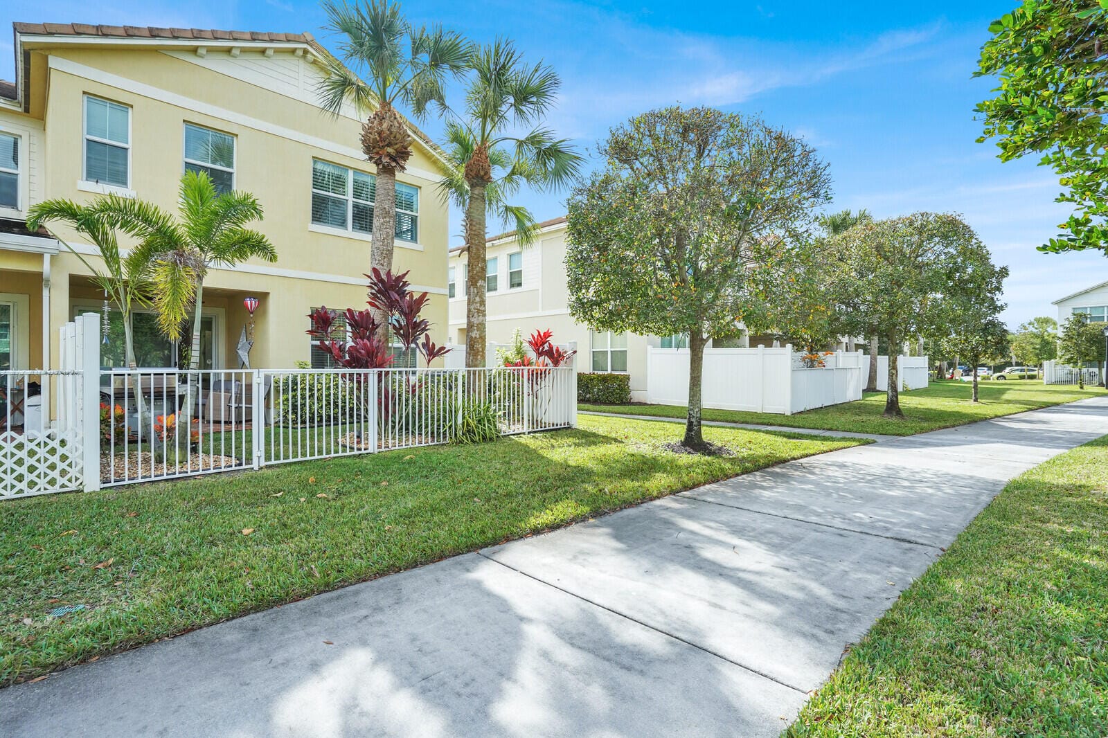 12029 Park Central, Royal Palm Beach, FL 33411 photo 2