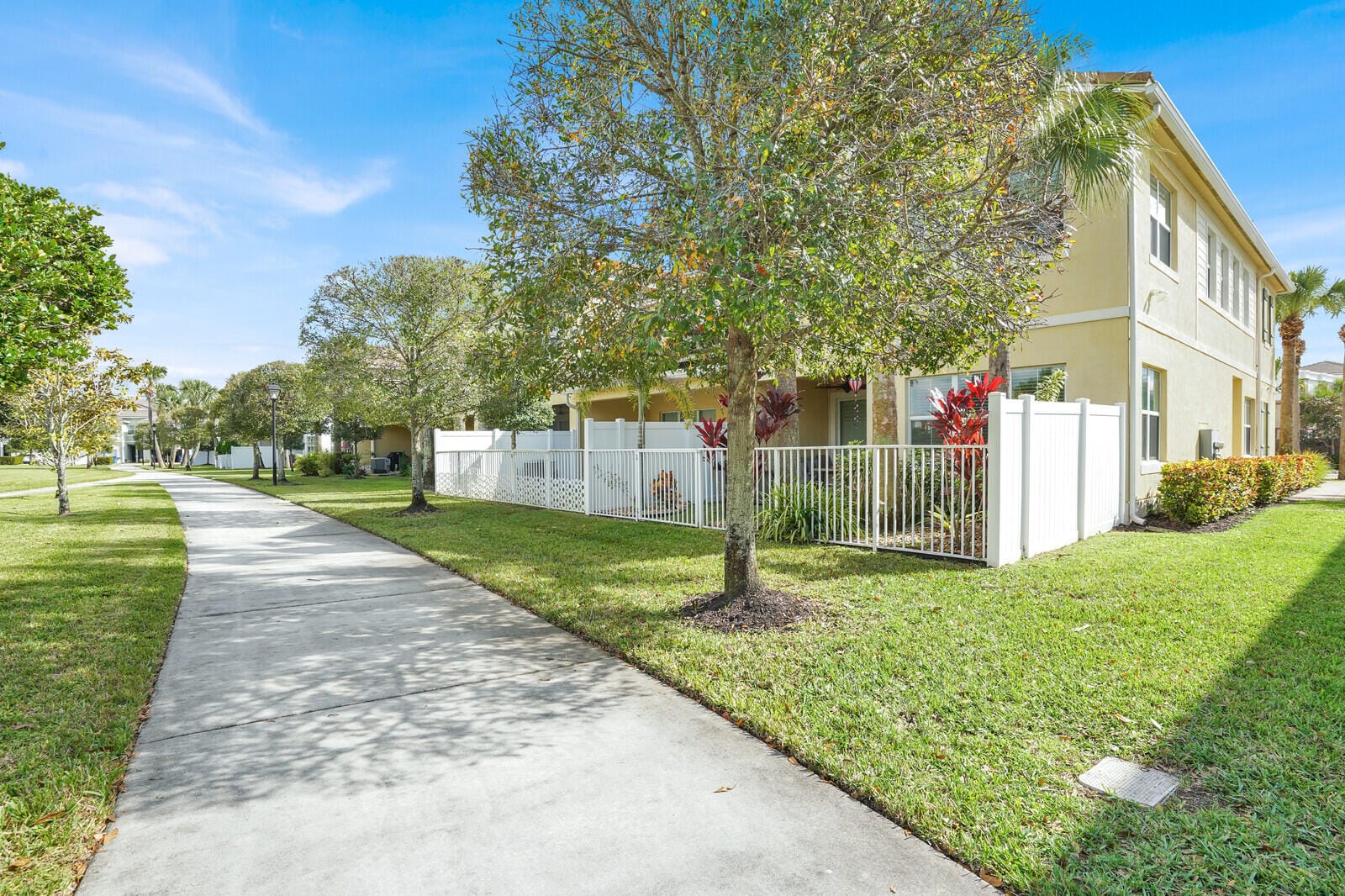 12029 Park Central, Royal Palm Beach, FL 33411 photo 3