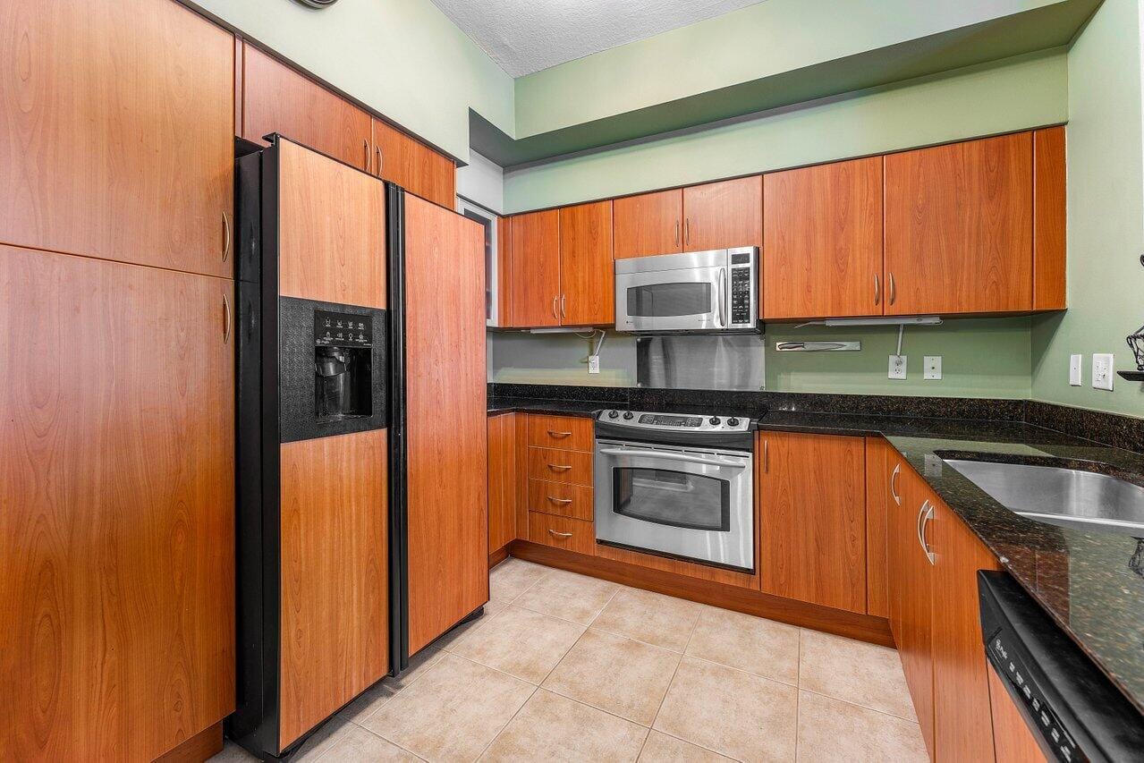806 E Windward Way 509, Lantana, FL 33462 photo 13