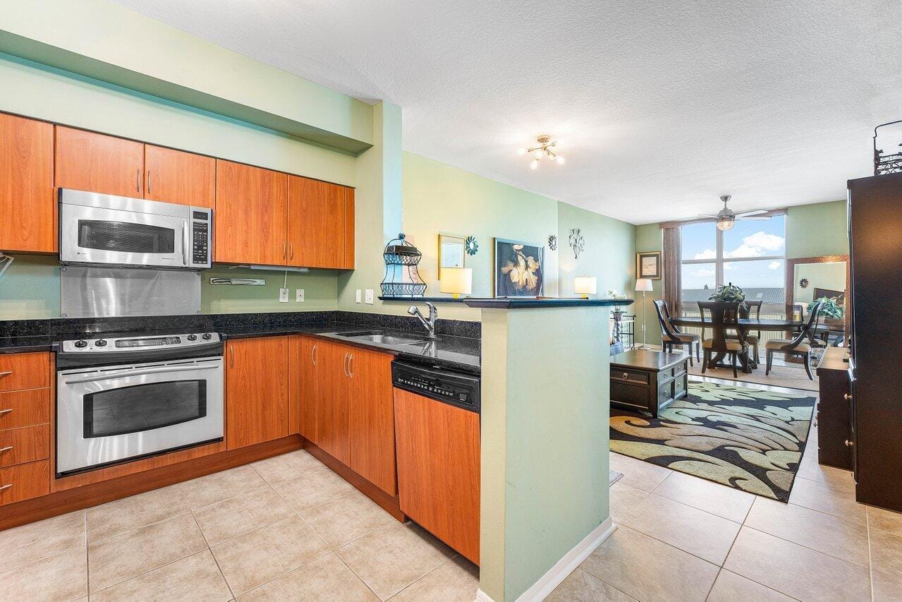 806 E Windward Way 509 — photo 6
