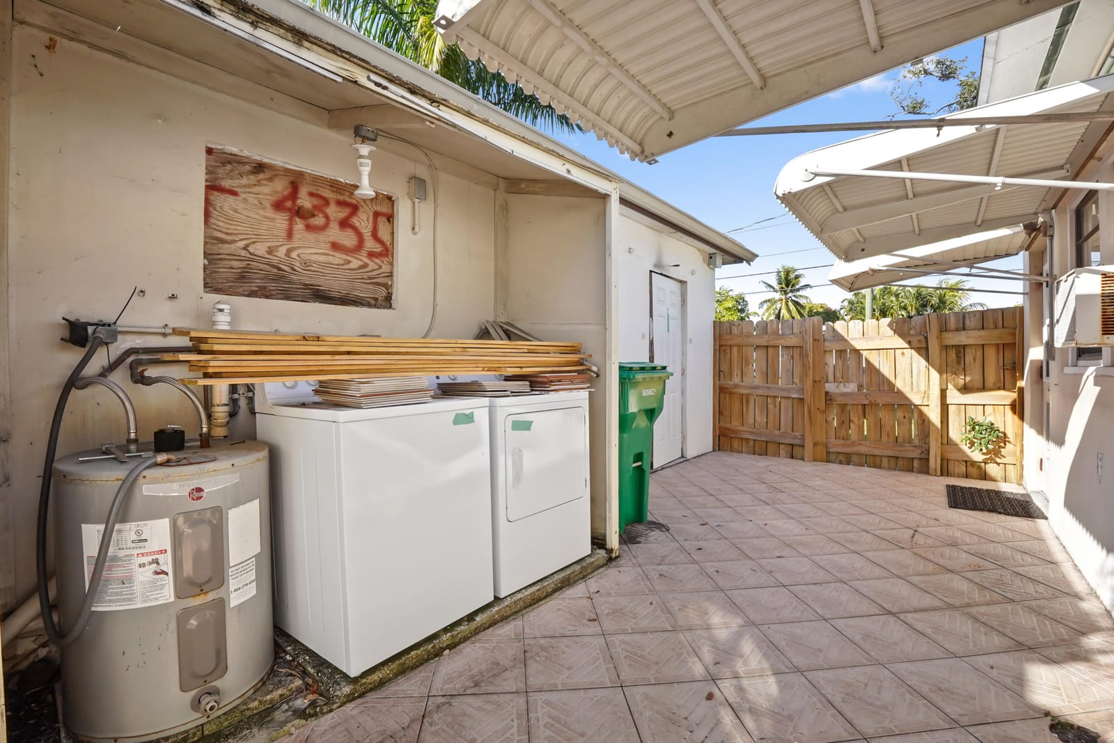 3858 Lakewood Road, Palm Springs, FL 33461 photo 18