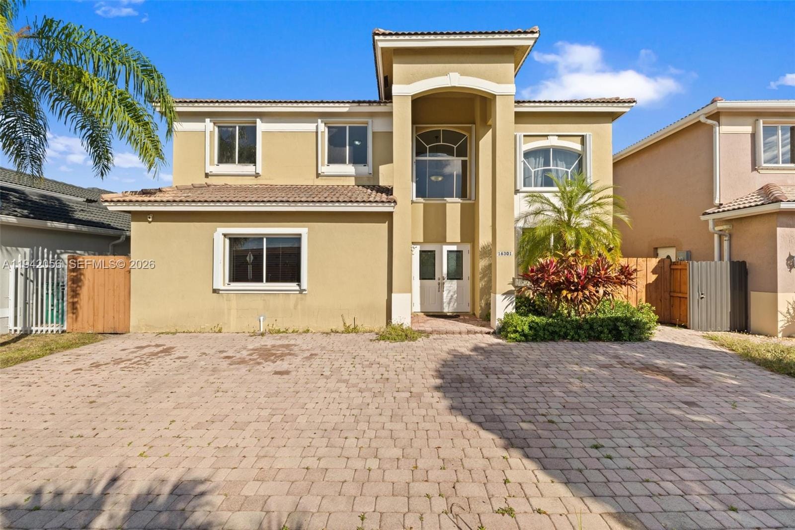 16301 SW 70th Street, Miami, FL 33193