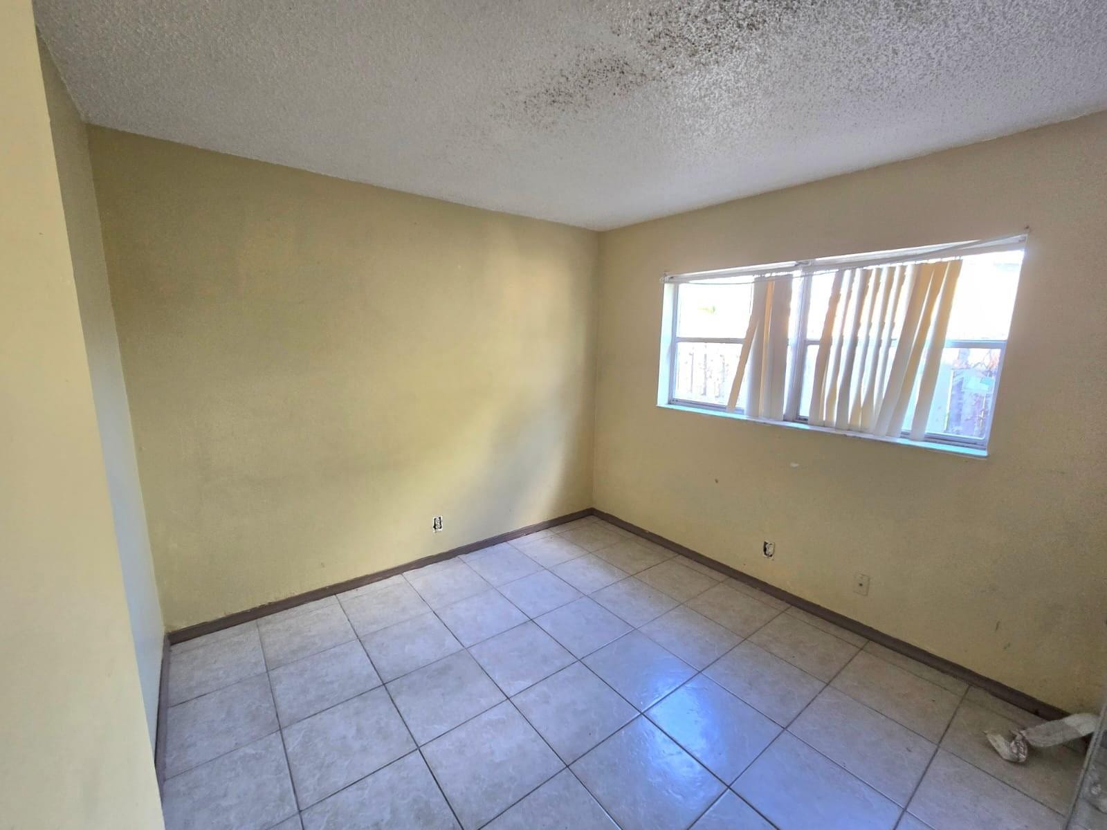 7708 SW 9th Street, North Lauderdale, FL 33068 photo 7