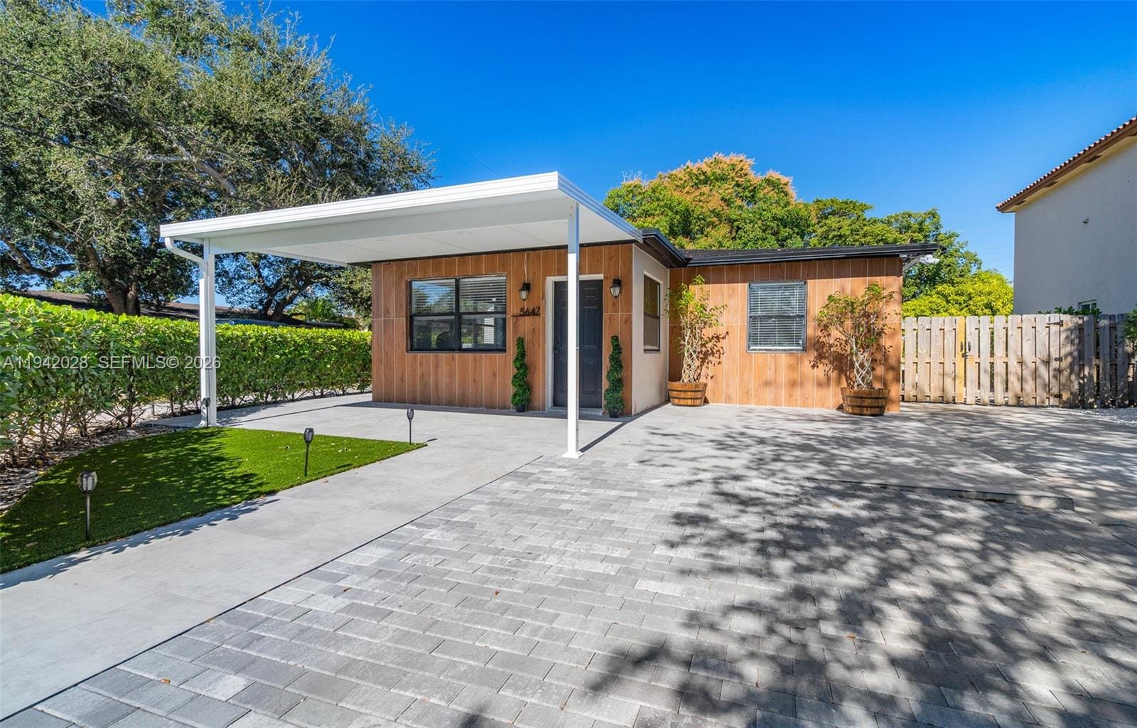 5647 Lincoln Street 12, Hollywood, FL 33021 photo 1